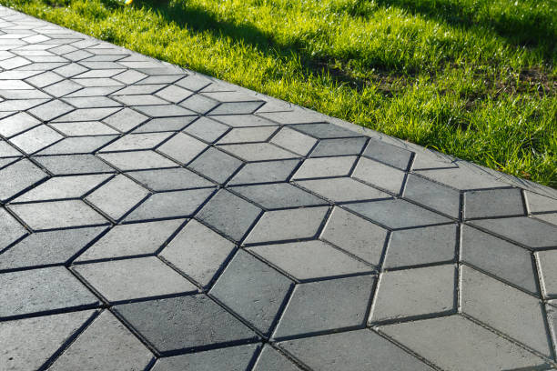 Best Professional Driveway Pavers  in Lake Pocotopaug, CT